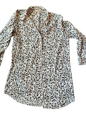 Victoria’s Secret Leopard Print Blouse Women’s Button Down Animal Print Top NEW